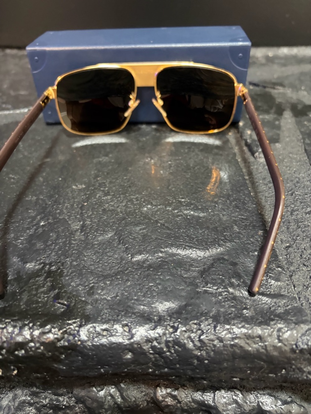 Louis Vuitton Men’s Gold Frame Sunglasses - 2021 - PACIFIC GOLD EBENE E Z2338E - Picture 4 of 13